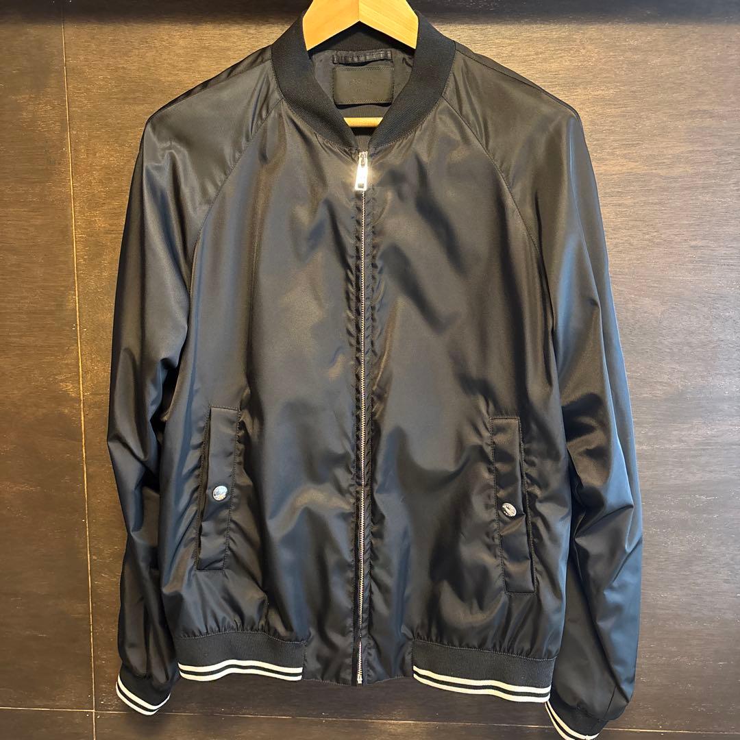 PRADA ブラック ナイロンジャケット　MA-1 サステナブルに】PRADA Re-Nylon ボンバージャケット ブラック (PRADA